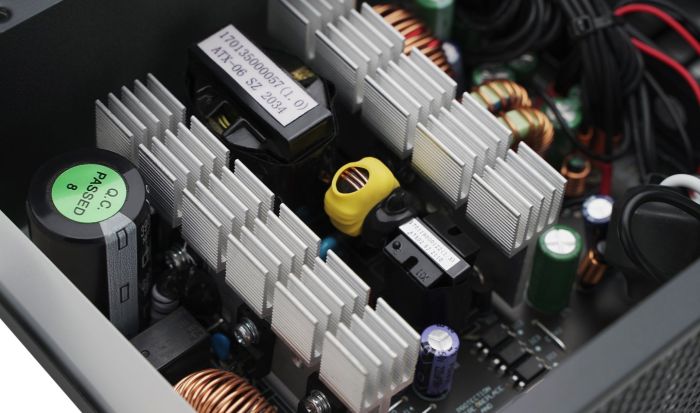 Deepcool PF750 (R-PF750D-HA0B)