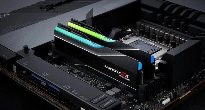 G.Skill 64 GB (2x32GB) DDR5 6000 MHz Trident Z5 RGB (F5-6000J3238G32GX2-TZ5NR)