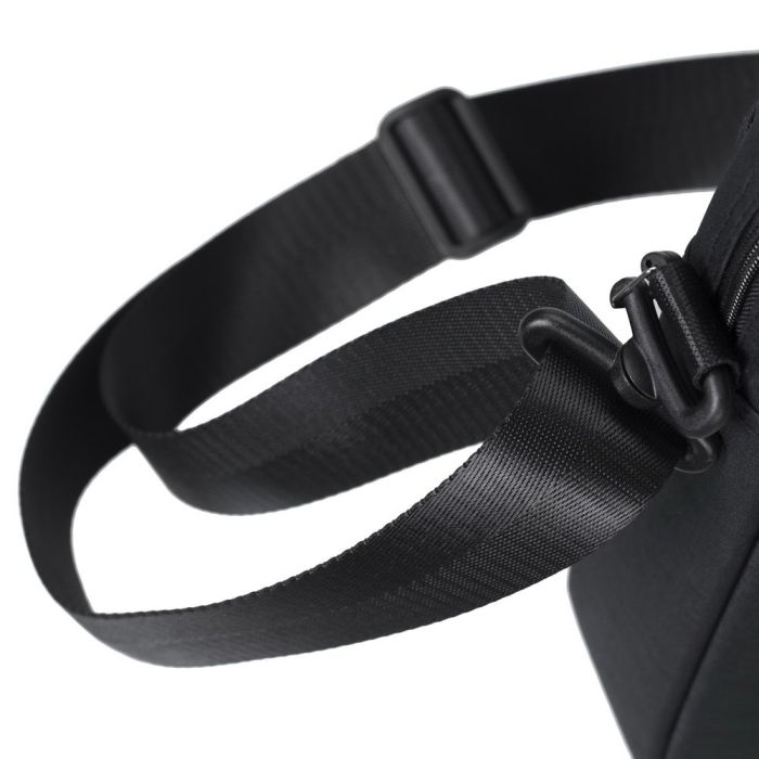 Rivacase 8335 Black
