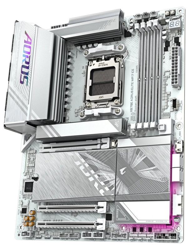 GIGABYTE X870E AORUS ELITE WIFI7 ICE